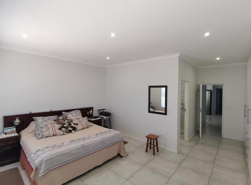 3 Bedroom Property for Sale in Country Club Western Cape